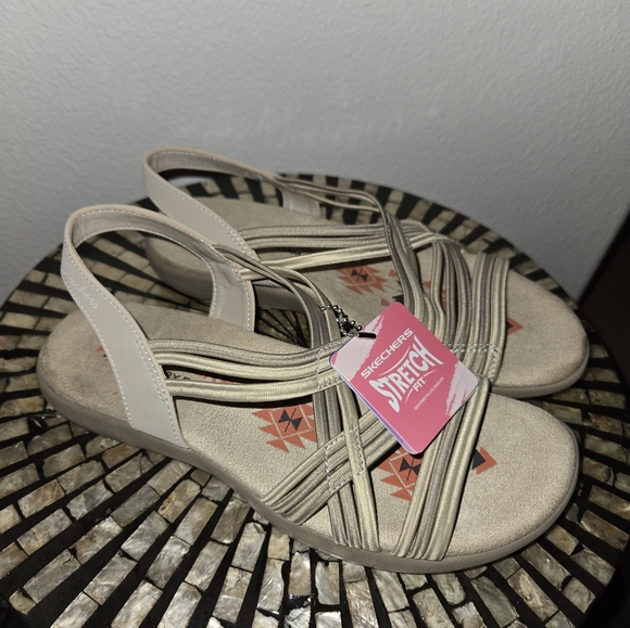 Skechers Women’s' Tan 2 Tone Reggae Slim Stretch Sandals NWT - Picture 2 of 10